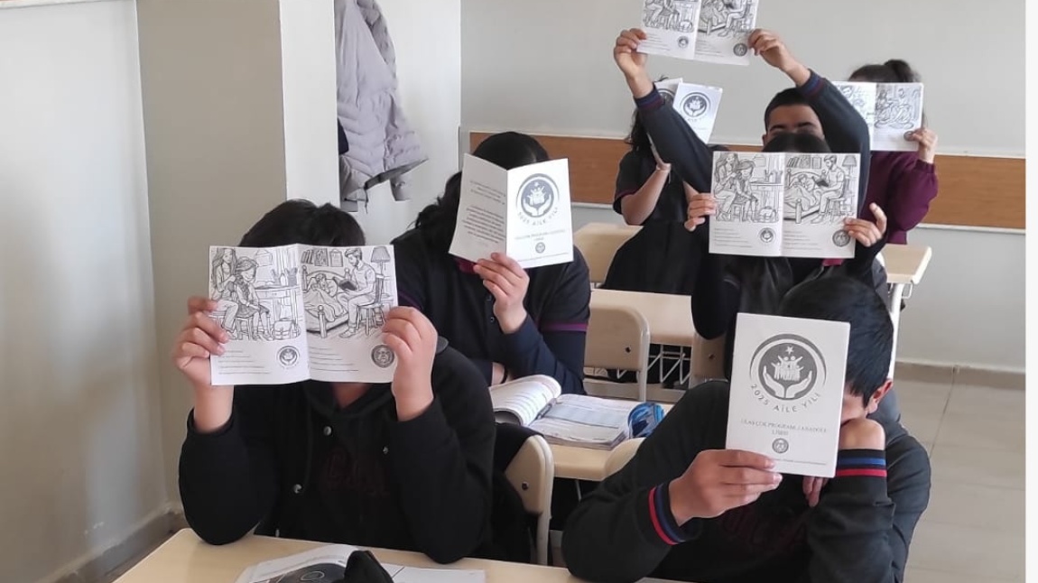 2025 Aile  Yılı Etkinliklerimiz Kapsamında *Öğrencilerimizden Anlamlı Proje: 